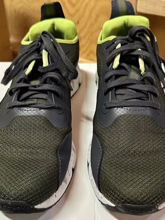 Reebok Men\'s Athletic Sneakers with Back Heel Cushion Green/Grey Size 12 EUC! main image 9